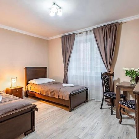Penzion U Cisarske Cesty Drzovice Exteriör bild