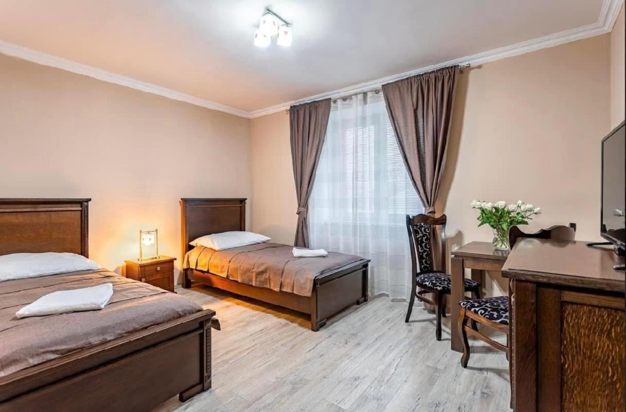 Penzion U Cisarske Cesty Drzovice Exteriör bild